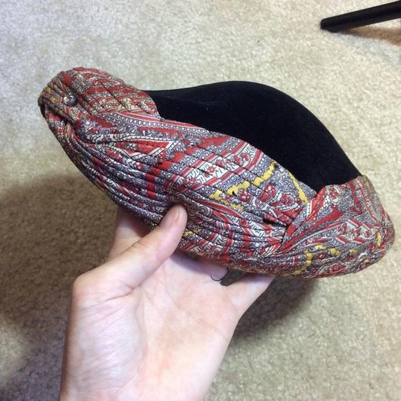Vintage Fortune Teller’s Hat Velvet Caplet